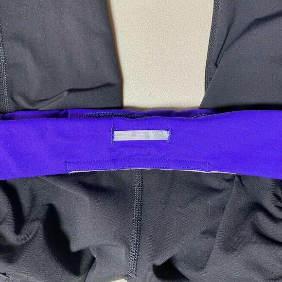 Lululemon Run Cropped Black Legging Purple Power Waist Sz 6 - Picture 8 of 9